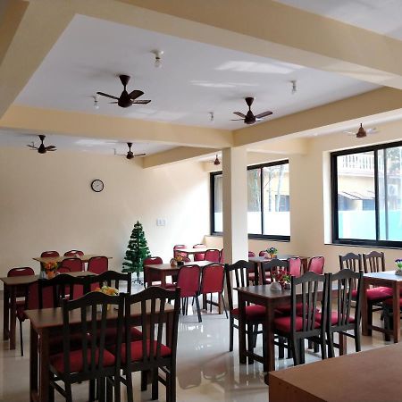 Dom'S Inn 卡兰古特 外观 照片